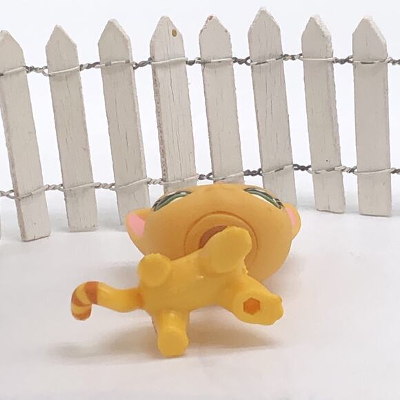 Littlest Pet Shop Lps Shorthair Cat #1377 Green Eyes Authentic Blonde - Picture 4 of 5